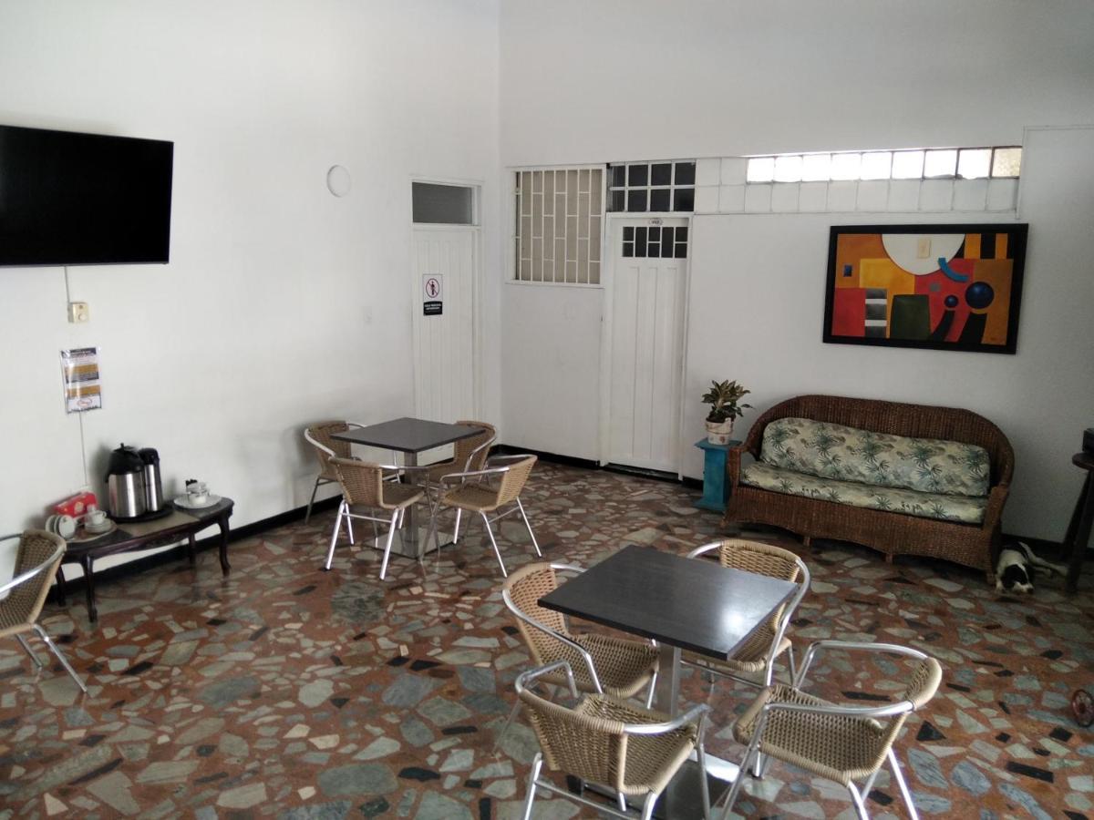 Hotel Maceo Melgar Exterior foto